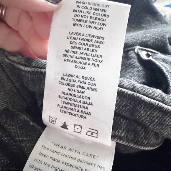 Good American Classic Black Skinny Jeans - Picture 10 of 10